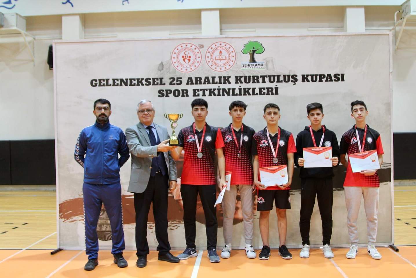 Badminton Kurtuluş Kupası Ödül Töreni