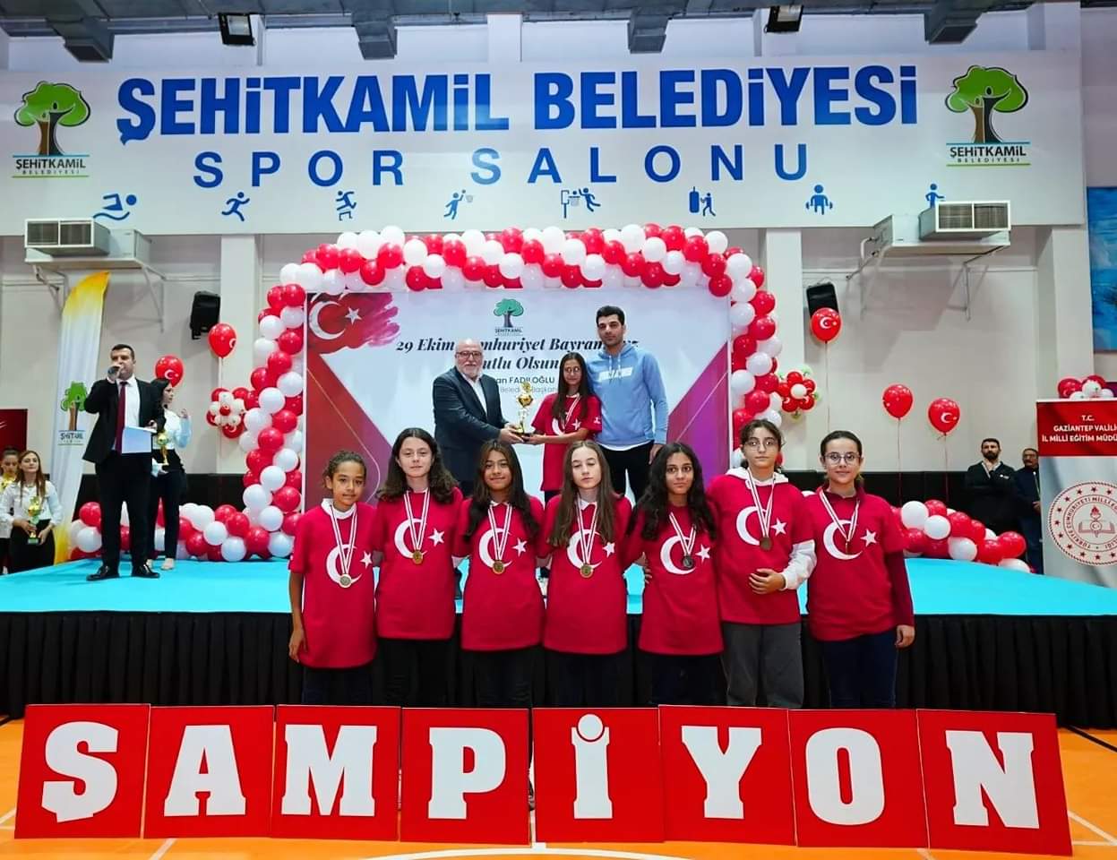 Şehitkamil Belediyesi 29 Ekim Cumhuriyet Bayramı Geleneksel Spor Etkinlikleri Ödül Töreni